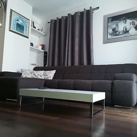 Apartman Brzovic Omiš Esterno foto