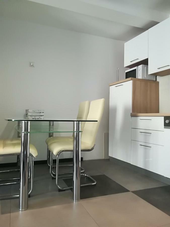 Apartman Brzovic Omiš Esterno foto