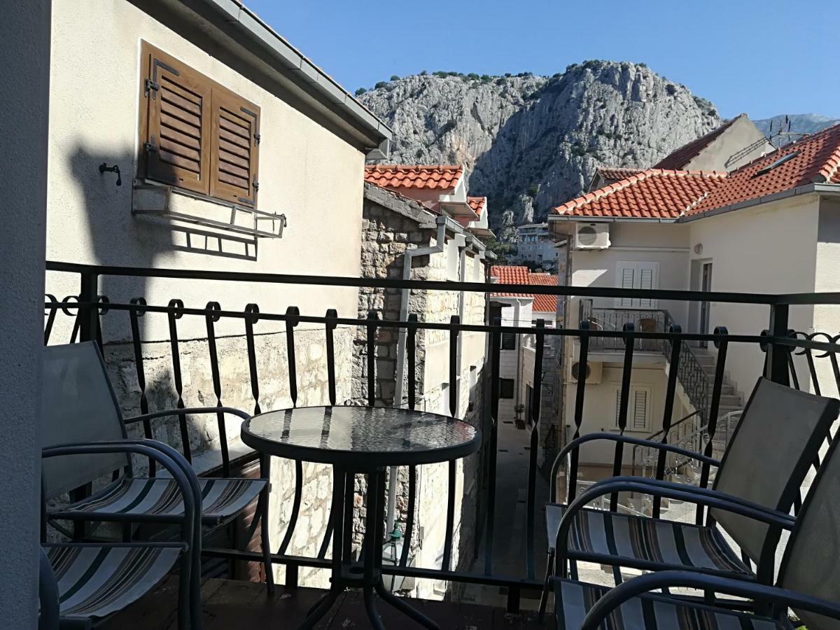 Apartman Brzovic Omiš Esterno foto