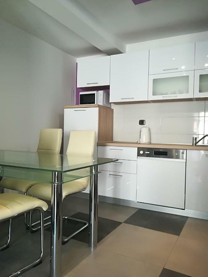 Apartman Brzovic Omiš Esterno foto